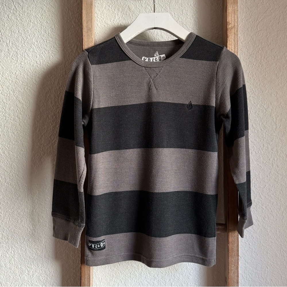 Volcom Black & Grey Striped Thermal Long Sleeve Top boys sz: L or 8/10